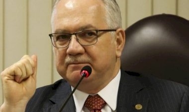 'É hora de dizer basta', diz Fachin sobre ataques à Justiça Eleitoral