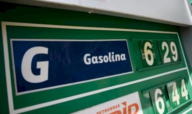 Lula assina MP que mantém desoneração de combustíveis