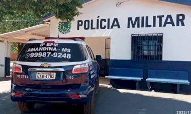 Homem é preso por tentar arrombar casa de ex-mulher e ameaçá-la com enxada