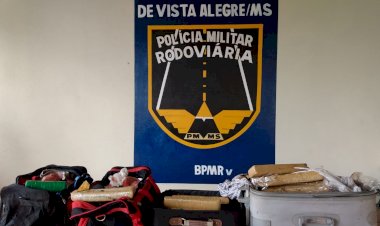 Passageiros de ônibus são presos com mais de 52 quilos de maconha