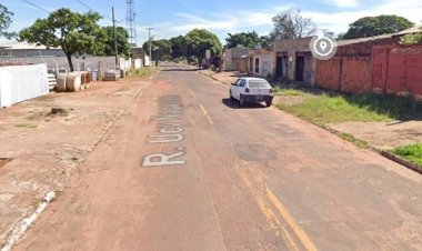 Bandidos invadem casa e trocam tiros com morador