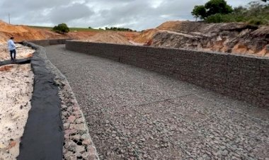 Pavimentação da Sul-Fronteira avança entre Coronel Sapucaia e Paranhos