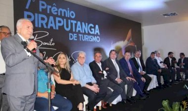 Michel Temer recebe homenagem em Bonito ao lado de presidente do Paraguai  - CREDITO: CAMPO GRANDE NEWS