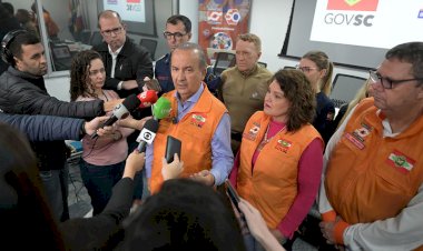 Governador monta força-tarefa que reúne Estado e Exército para pronta resposta a ocorrências das chuvas em Santa Catarina