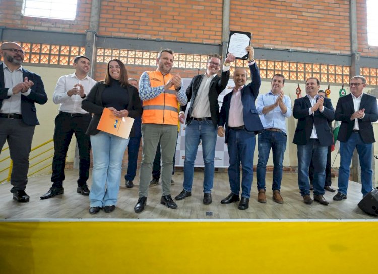 Jorginho Mello anuncia a retomada das obras da SC-281 entre São Pedro de Alcântara e Angelina